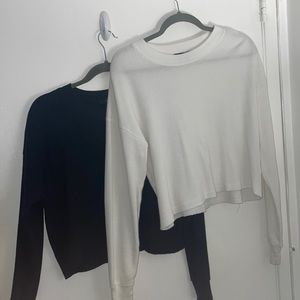 Black & White long sleeve cropped shirts Size Small